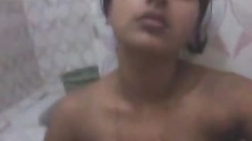 Sona Fingering In Toilet - Movies.