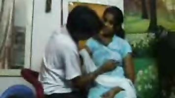 Lucknow College Couple - Movies. video3porn3