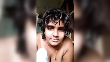 Saleshni Bhabhi Dressing Up - Movies. video2porn2