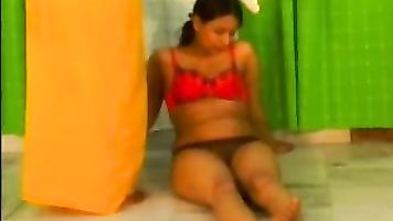 Desi Babe Asma Waxing - Movies.