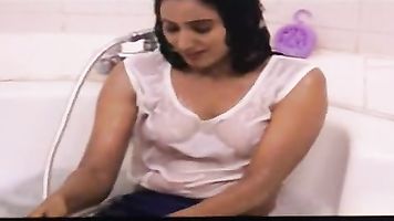 Hot Babe Bath Show - Movies.