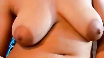 One of the sexiest Pakistani housewife Zara Sheikh from Lahore masturbating in kitchen for you.