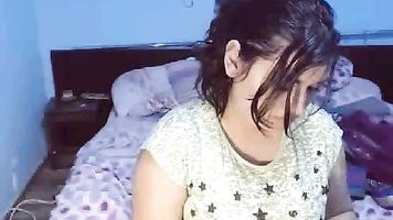 Chubby Indian babe Roshnie once agian back with action.