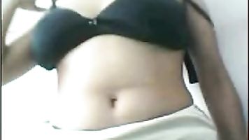 Desi Girl Share Her Boobs.