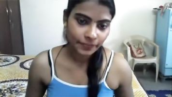 Hot Tamil Girlfriend Kavitha on Webcam.