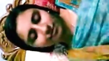 wat a luscious indian thies can eat ur pussy aall night