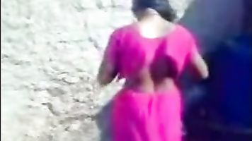 Sexy Tamil Gorgeous Shows Her Big Boobs