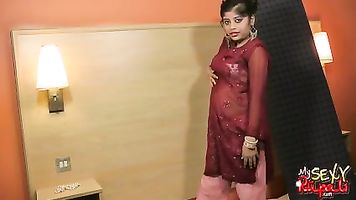 Desi bitch Rupali poses topless laying naked in bed