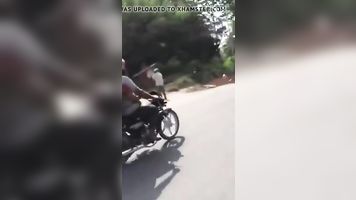 punjabi aunty giving jerking on bike