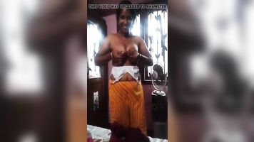 MALLU AUNTYS