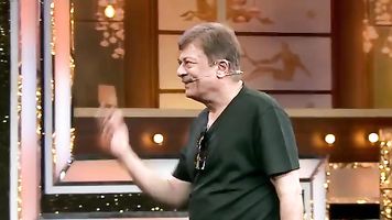 Cute and Beautiful Actress Geetha Aunty Side Show