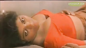 Devi Tamil Actress Beautiful Clip