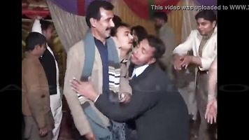 Dance of Escorts in Lahore Party by SexInLahore.Com