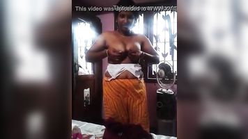 Milky aunty from kerala