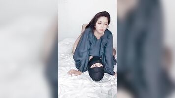Desi girl sex with clear Urdu&Hindi audio