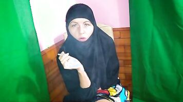 Shameless Afghan Muslim milf Smoking