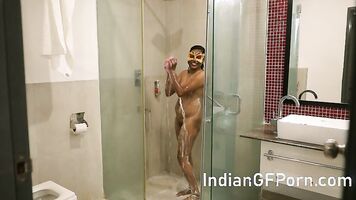 Pados Ki Bhabhi Ka Nanga Ashnaan - Cute Next Door Tamil Bhabhi Filmed Taking Shower