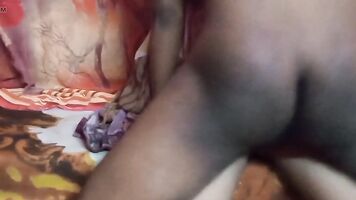 Gaon ki randi aati ki beautiful vagina ko indian ladke ne chodkar maje
