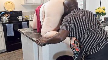 Fearful Woman called about snake in her house & was taught a valuable lesson by snake catcher