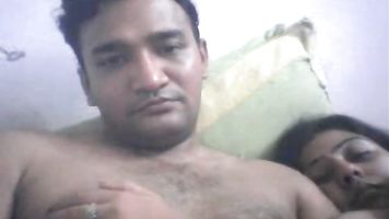 Mature Indian sexy couple having a fun on cam.