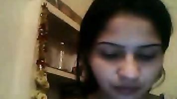 Pune Girl Aastha Cleavage - Movies.