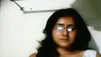 Sexy indian girl from Delhi Rossi self shoot video of her own bathing action